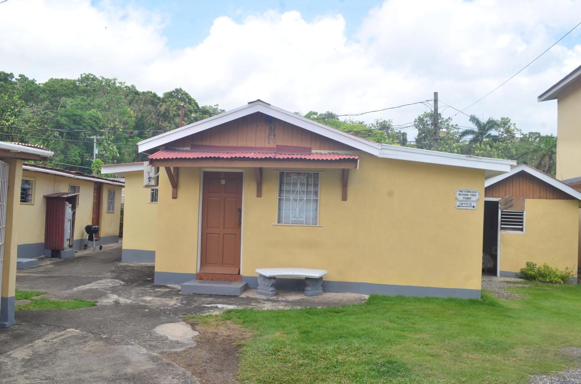 Little Shaw Park Guest House Ocho Rios Buitenkant foto