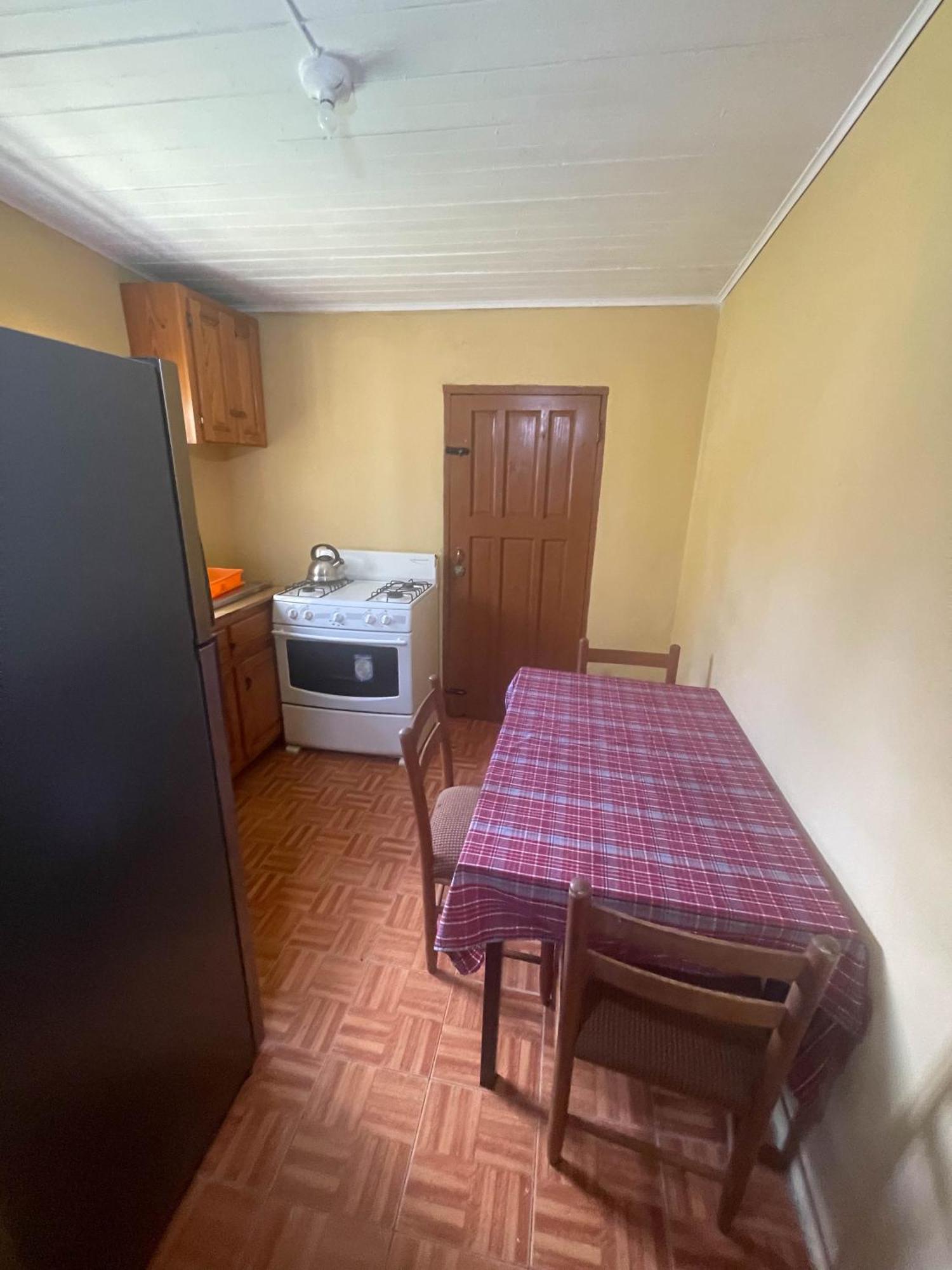 Little Shaw Park Guest House Ocho Rios Buitenkant foto